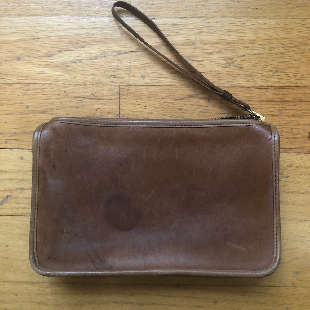 Coach vintage leather bag/wristlet